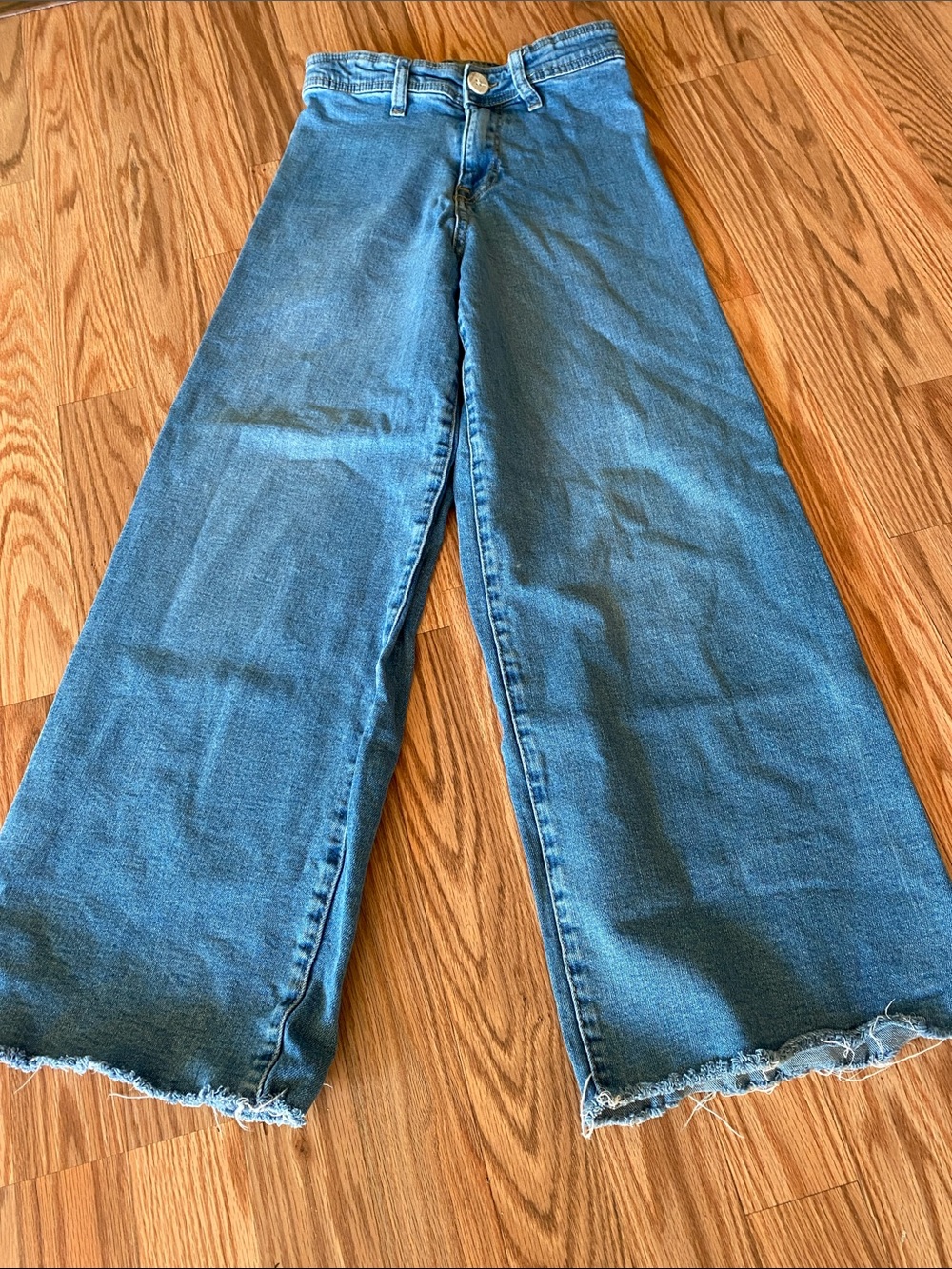 Zara Wide-Leg High-Rise Jeans in Medium Blue Denim Girl’s 11/12 Baggy Denim
